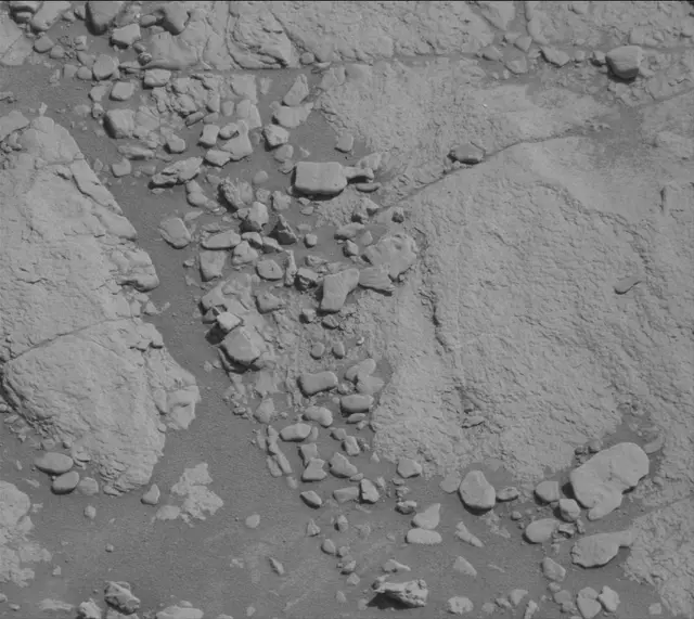 Sol 2601: Mast Camera (Mastcam)
