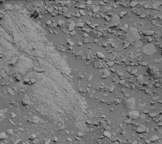Sol 2601: Mast Camera (Mastcam)