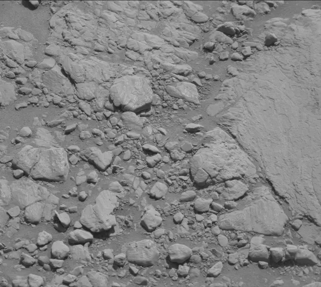 Sol 2601: Mast Camera (Mastcam)