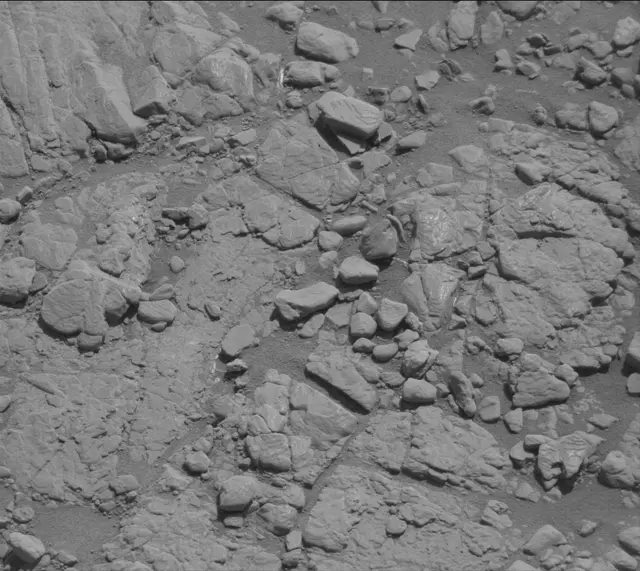Sol 2601: Mast Camera (Mastcam)