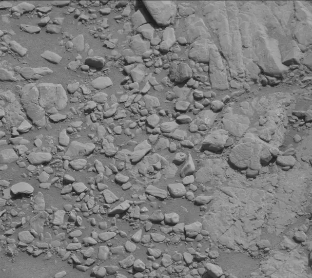 Sol 2601: Mast Camera (Mastcam)