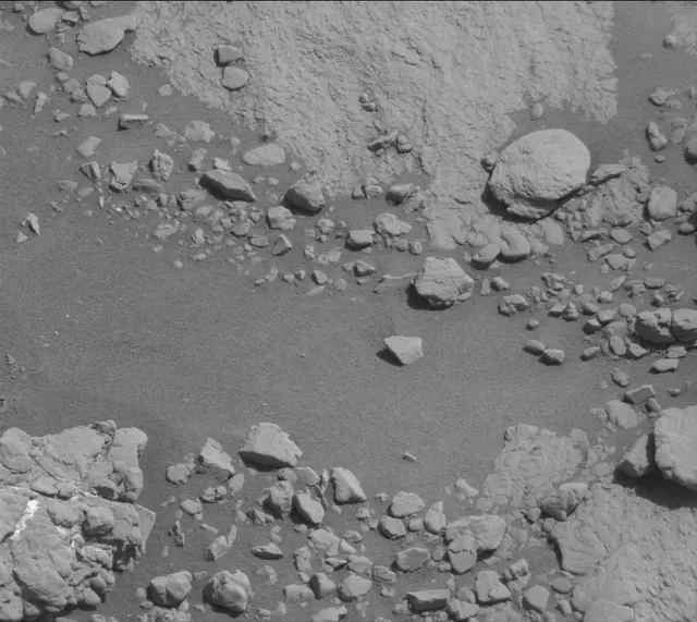 Sol 2601: Mast Camera (Mastcam)