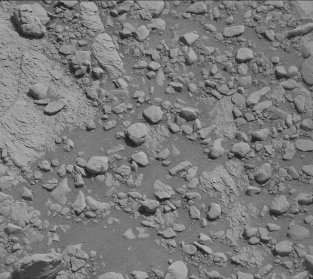 Sol 2601: Mast Camera (Mastcam)
