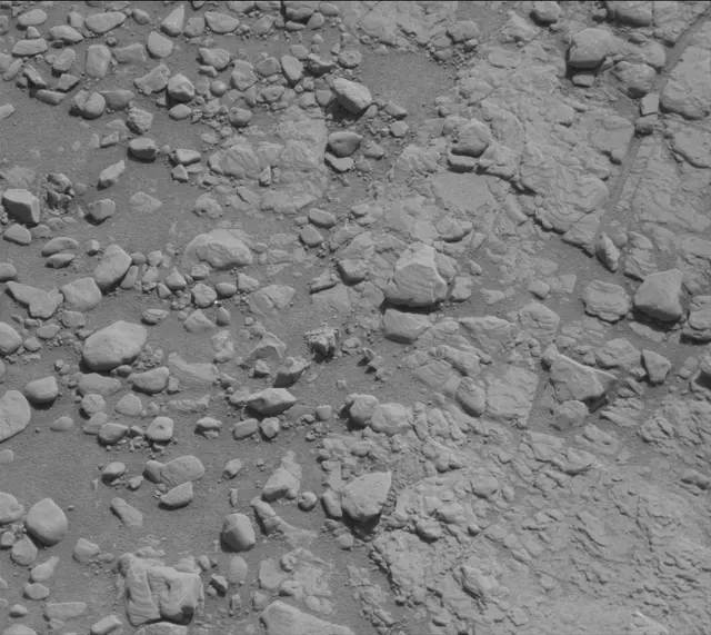 Sol 2601: Mast Camera (Mastcam)