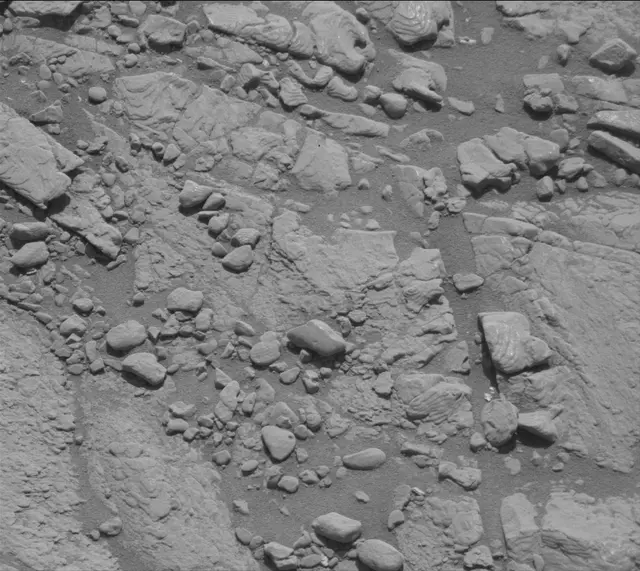 Sol 2601: Mast Camera (Mastcam)