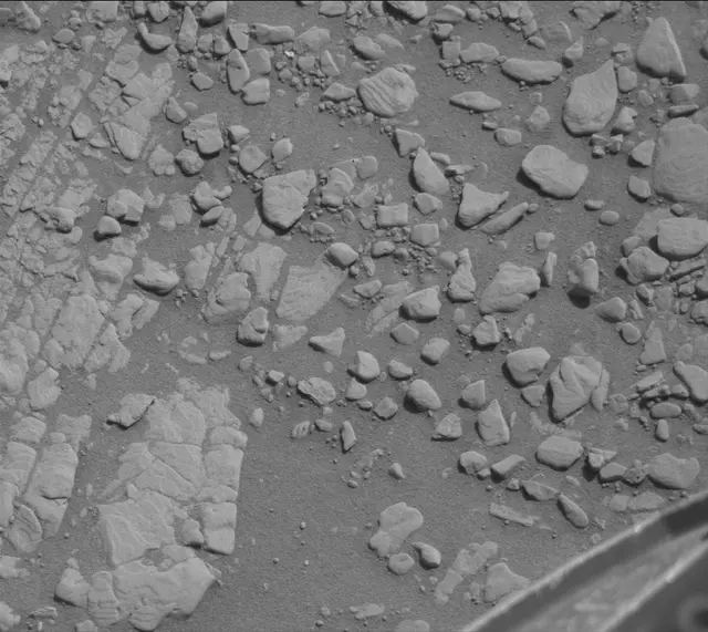 Sol 2601: Mast Camera (Mastcam)