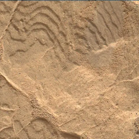 Sol 2601: Mars Hand Lens Imager (MAHLI)