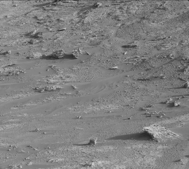 Sol 2602: Mast Camera (Mastcam)
