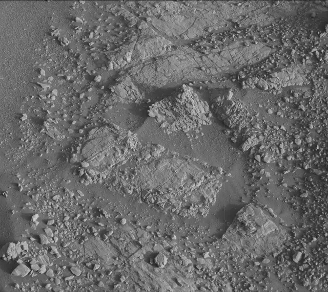 Sol 2602: Mast Camera (Mastcam)
