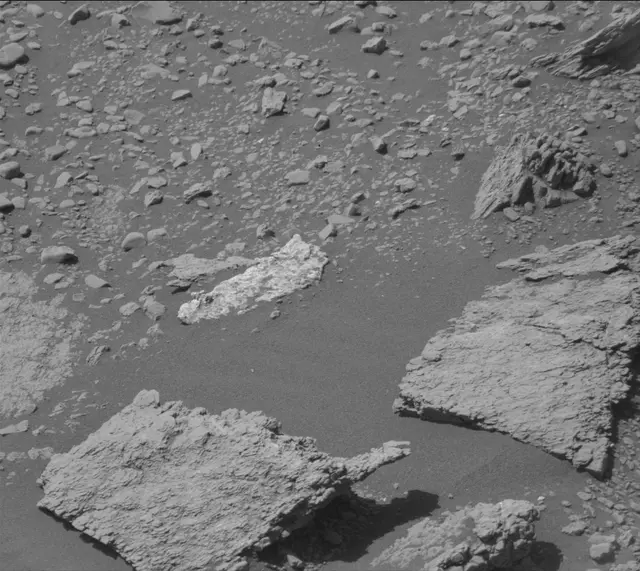 Sol 2602: Mast Camera (Mastcam)