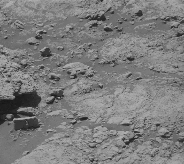 Sol 2602: Mast Camera (Mastcam)