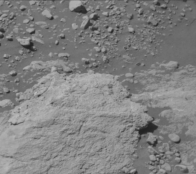 Sol 2602: Mast Camera (Mastcam)