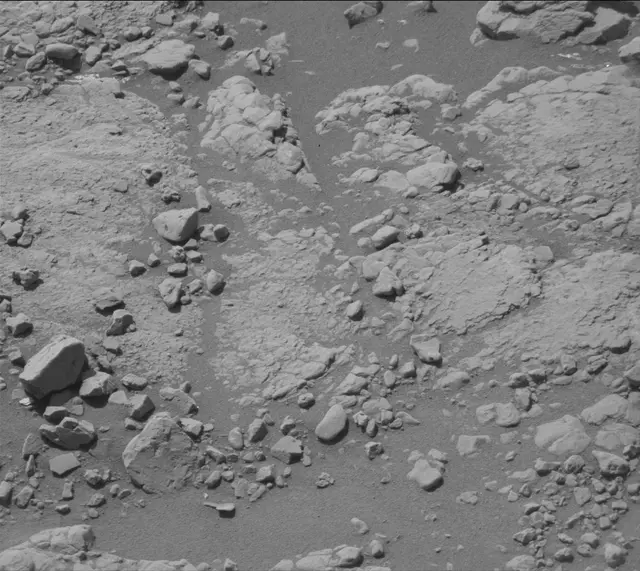 Sol 2602: Mast Camera (Mastcam)