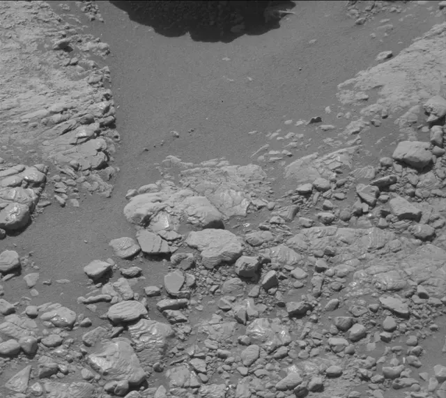 Sol 2602: Mast Camera (Mastcam)