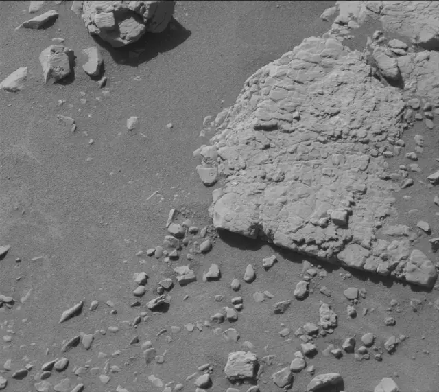 Sol 2602: Mast Camera (Mastcam)