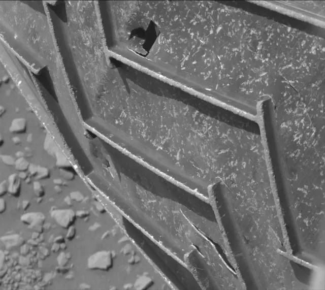 Sol 2602: Mast Camera (Mastcam)
