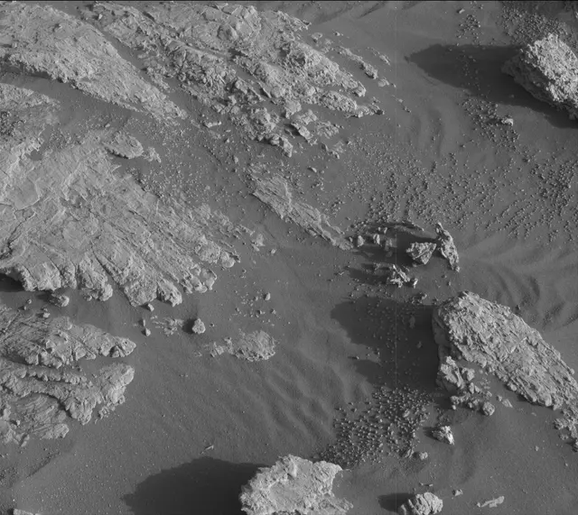 Sol 2604: Mast Camera (Mastcam)