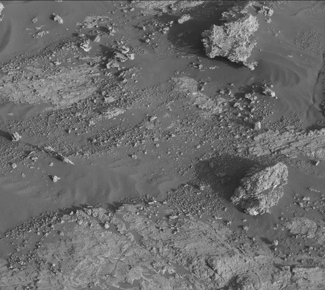 Sol 2604: Mast Camera (Mastcam)