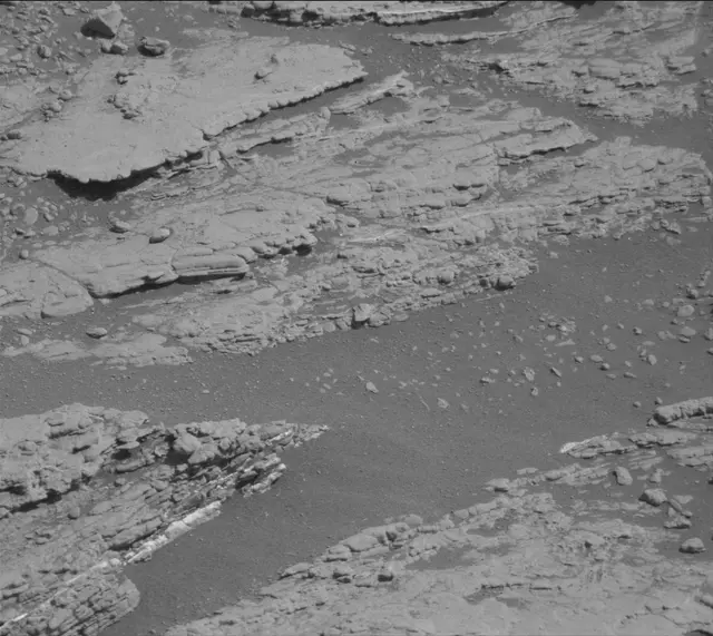 Sol 2604: Mast Camera (Mastcam)