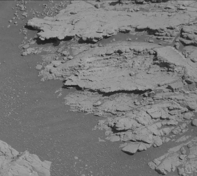 Sol 2604: Mast Camera (Mastcam)