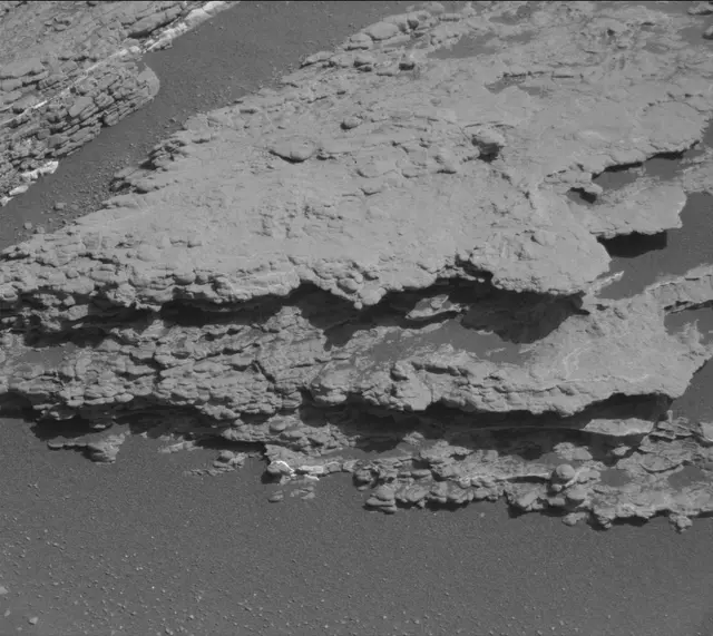 Sol 2604: Mast Camera (Mastcam)