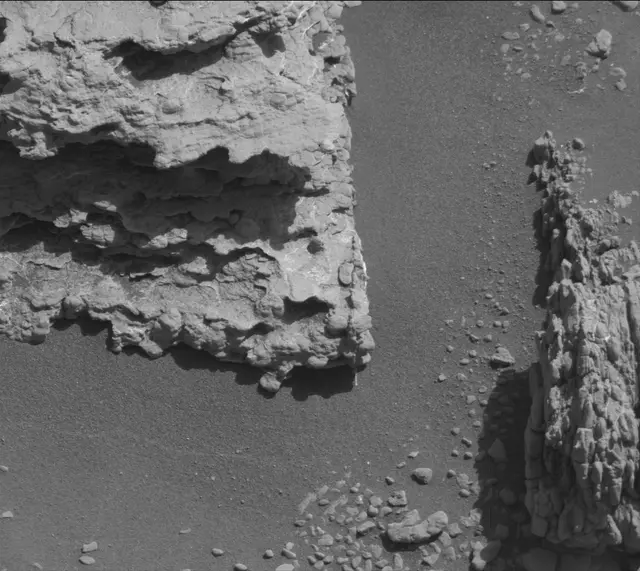 Sol 2604: Mast Camera (Mastcam)