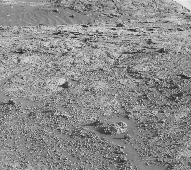 Sol 2606: Mast Camera (Mastcam)
