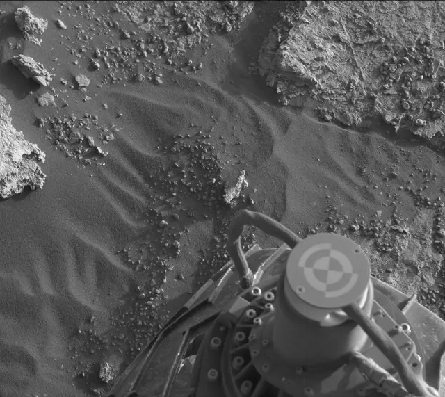 Sol 2606: Mast Camera (Mastcam)