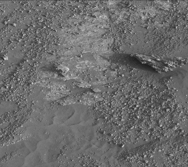Sol 2606: Mast Camera (Mastcam)