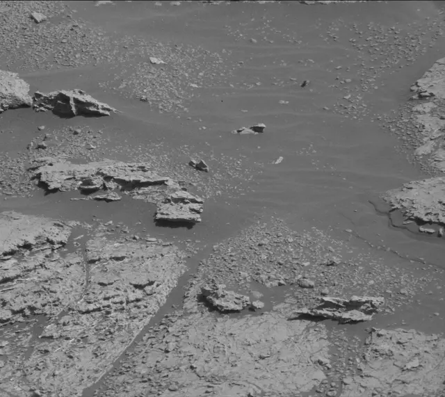 Sol 2606: Mast Camera (Mastcam)