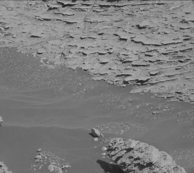 Sol 2606: Mast Camera (Mastcam)