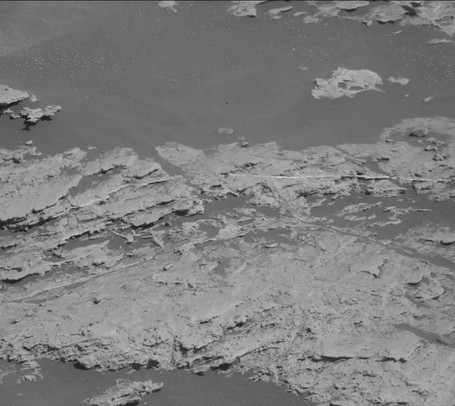 Sol 2606: Mast Camera (Mastcam)