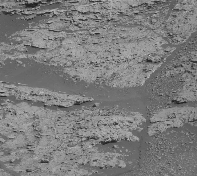Sol 2606: Mast Camera (Mastcam)