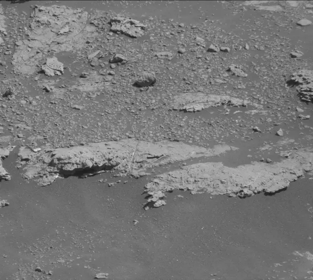 Sol 2606: Mast Camera (Mastcam)