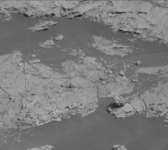 Sol 2606: Mast Camera (Mastcam)