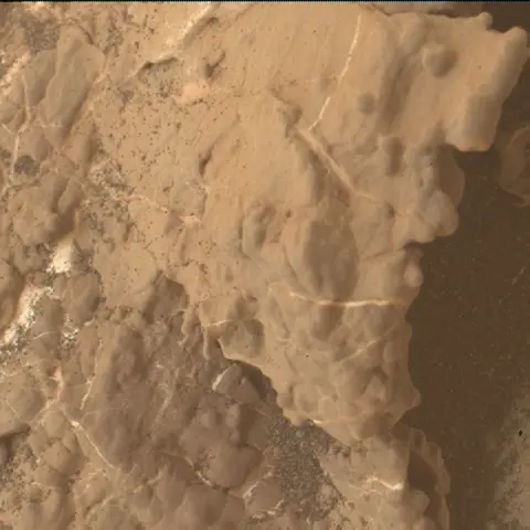 Sol 2606: Mars Hand Lens Imager (MAHLI)