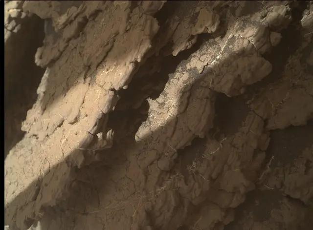 Sol 2606: Mars Hand Lens Imager (MAHLI)