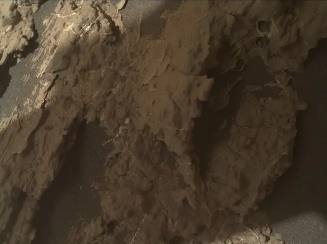 Sol 2606: Mars Hand Lens Imager (MAHLI)