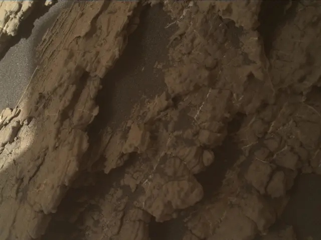 Sol 2606: Mars Hand Lens Imager (MAHLI)