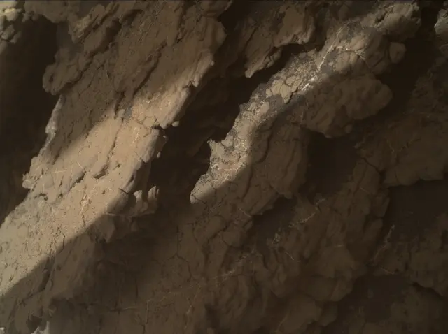 Sol 2606: Mars Hand Lens Imager (MAHLI)