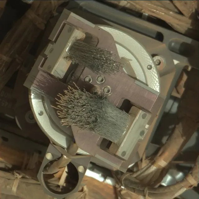 Sol 2608: Mast Camera (Mastcam)