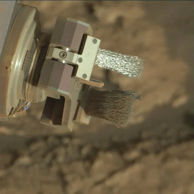 Sol 2608: Mast Camera (Mastcam)