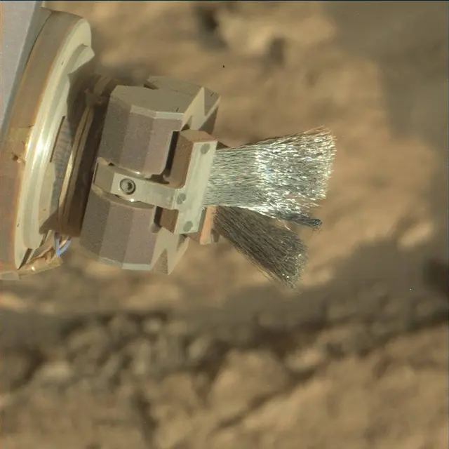 Sol 2608: Mast Camera (Mastcam)