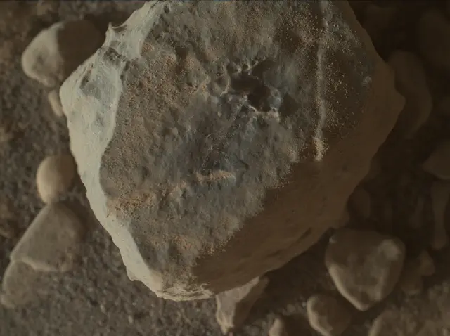 Sol 2608: Mars Hand Lens Imager (MAHLI)