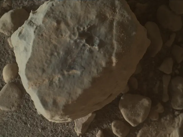 Sol 2608: Mars Hand Lens Imager (MAHLI)