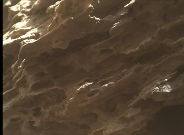 Sol 2608: Mars Hand Lens Imager (MAHLI)