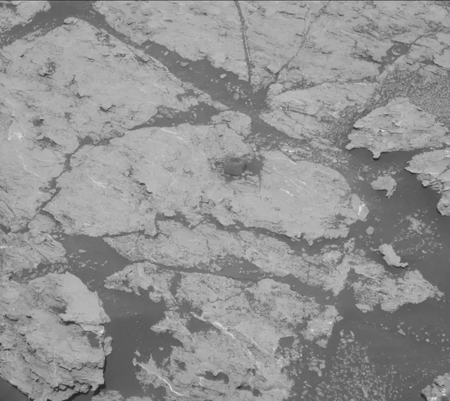 Sol 2609: Mast Camera (Mastcam)