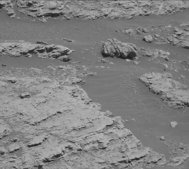 Sol 2609: Mast Camera (Mastcam)