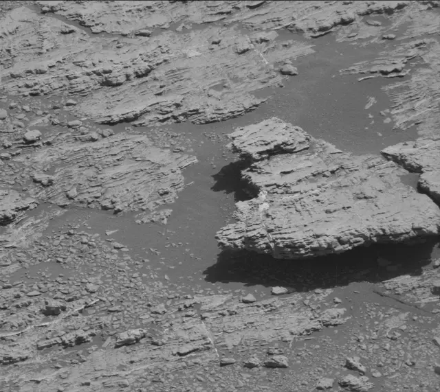 Sol 2609: Mast Camera (Mastcam)