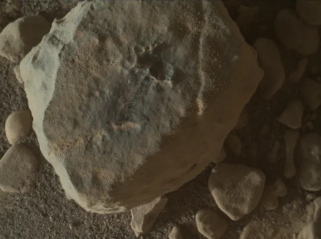 Sol 2609: Mars Hand Lens Imager (MAHLI)
